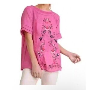 Umgee Women's Short Sleeve Floral Embroidered Tunic Blouse in Pink